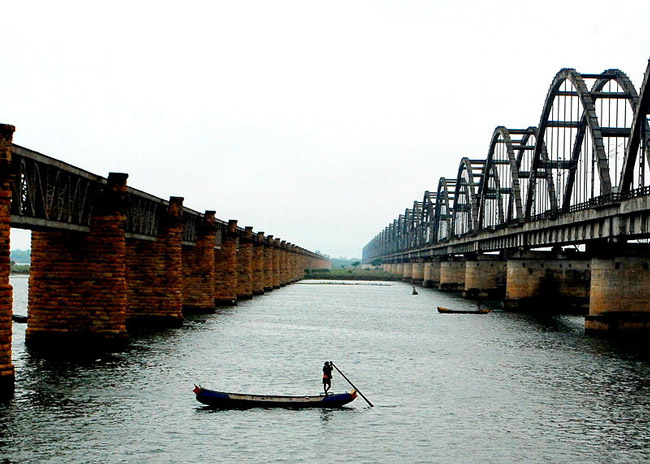 NEW  GODAVARI  BRIDGES